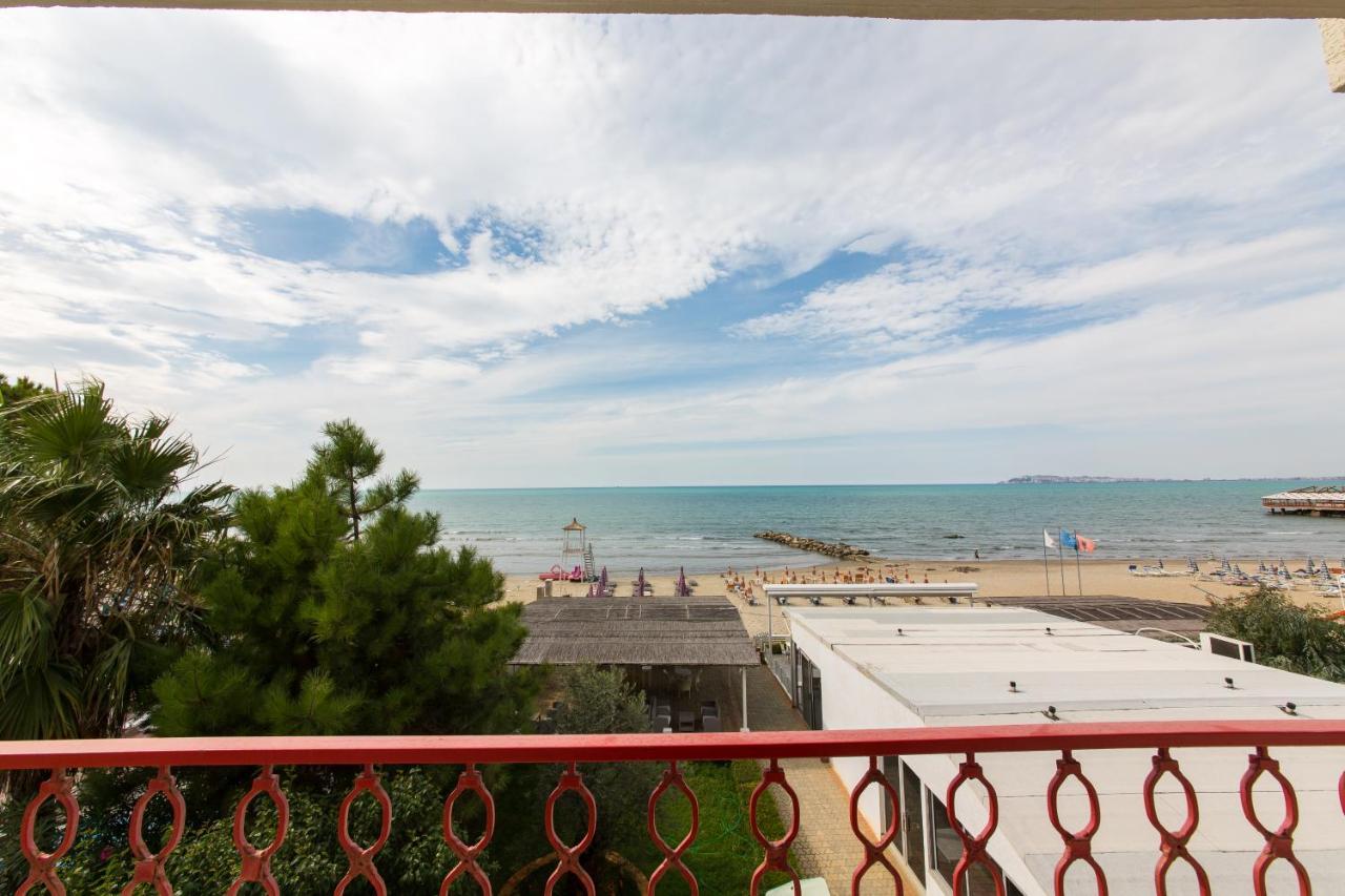 ALER Hotel Durres Golem  Buitenkant foto